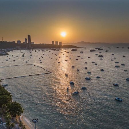 Eastiny Residence Hotel Pattaya Exteriör bild