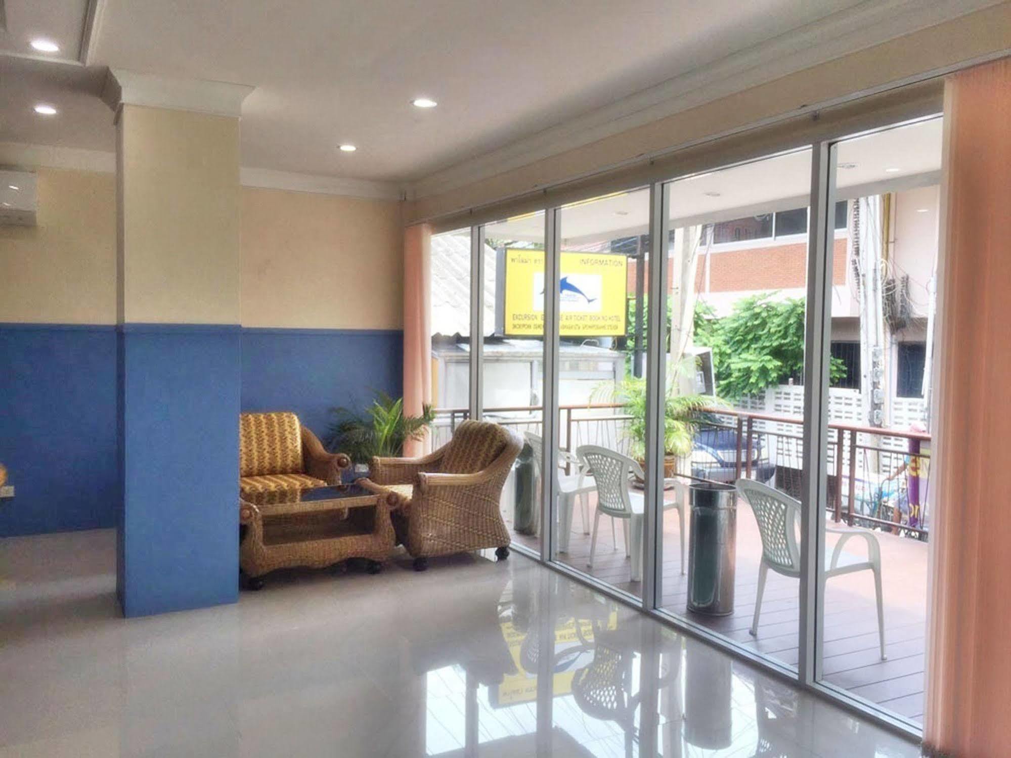 Eastiny Residence Hotel Pattaya Exteriör bild